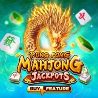 Tuyển thủ esports đang thi đấu trên máy tính, có logo f186